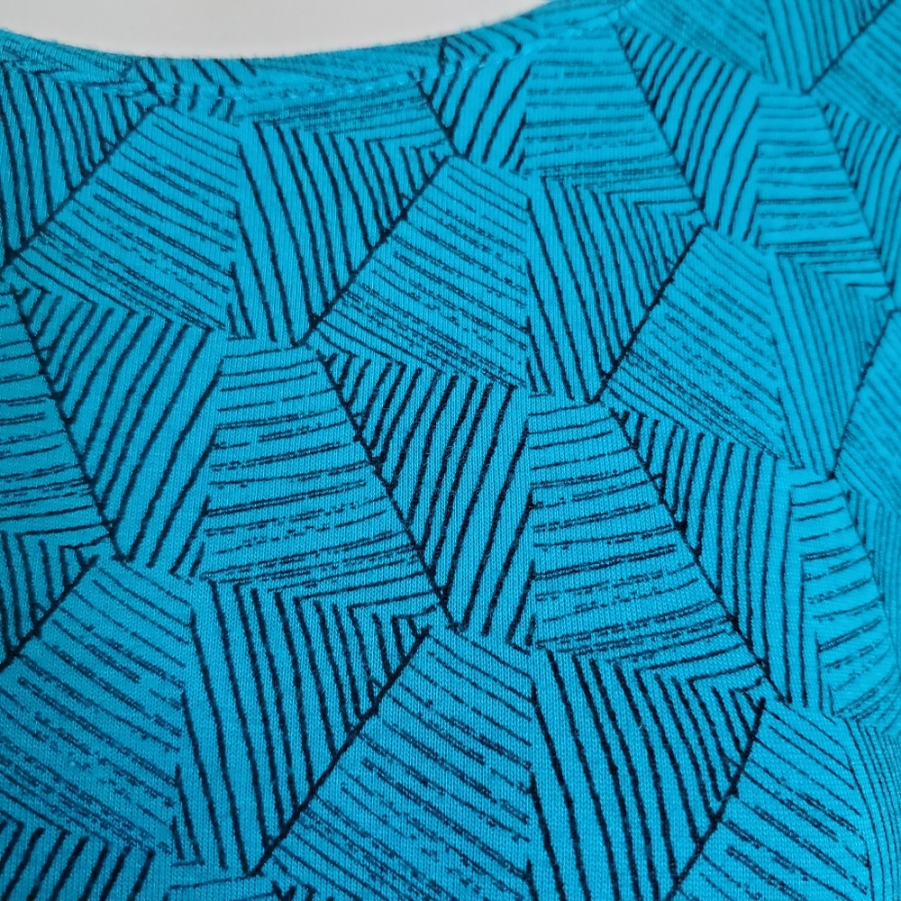 2 Tops - Picture 2 of 12